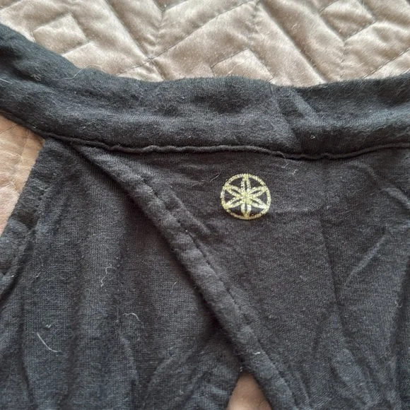 Lot of two Yoga Tanks - Picture 3 of 6